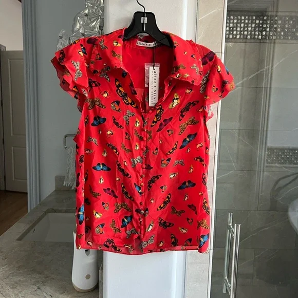 Alice + Olivia Martel Flutter Sleeve Blouse Poppy - Picture 6 of 13